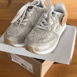 Nanna Anderson size 13